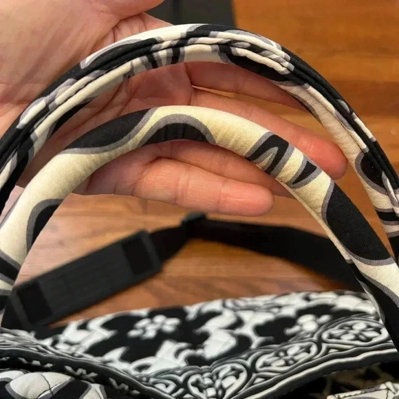 Vera Bradley Weekend Black-White Floral Travel/Diaper Bag - Picture 8 of 13